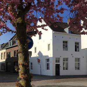 https://stadsvilla-met-patio-in-centrum-maastricht.eindhoven-hotels.net